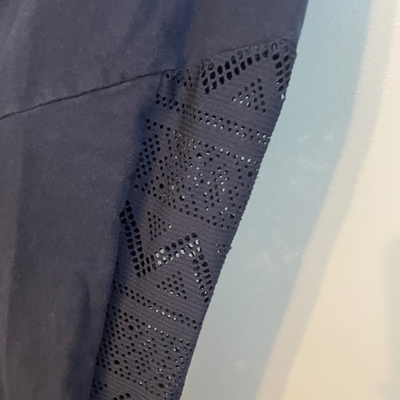 Victorias Secret Crochet Net Side Navy Blue Leggings Size XL - Picture 3 of 9